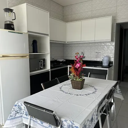 Apartamento Completo Para Quatro Pessoas Ou Um Quarto Com Sala E Cozinha Para Duas Pessoas Sinop Exterior photo