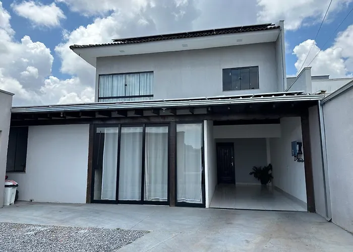 Apartamento Completo Para Quatro Pessoas Ou Um Quarto Com Sala E Cozinha Para Duas Pessoas