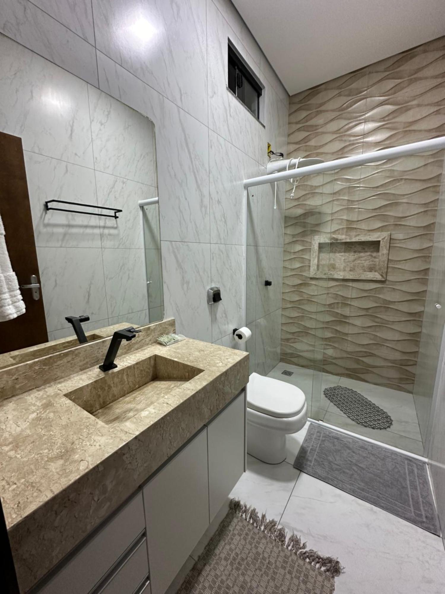 Completo Quatro Pessoas Ou Um Com Sala E Cozinha Duas Pessoas * Sinop