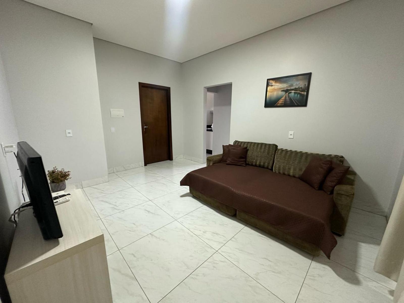 Completo Quatro Pessoas Ou Um Com Sala E Cozinha Duas Pessoas Apartment